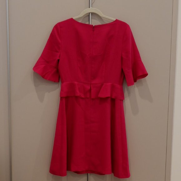 Peplum flounce dress in bright magenta 4P - Picture 5 of 7